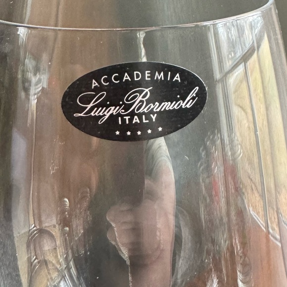 Luigi Bormioli 2 pc Red Wine Glasses set - Picture 2 of 3